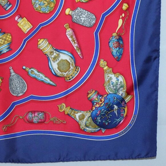 HERMES Carre 90 Scarf ""Qu`importe le flacon"" Silk Red Blue Auth - Picture 7 of 14